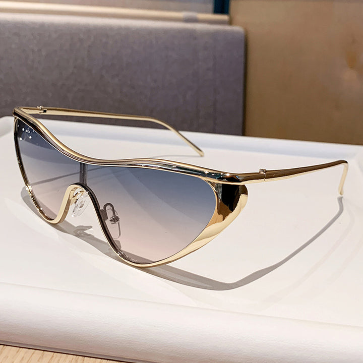 Damer futuristiske oversized solbriller med markant design Luvikno
