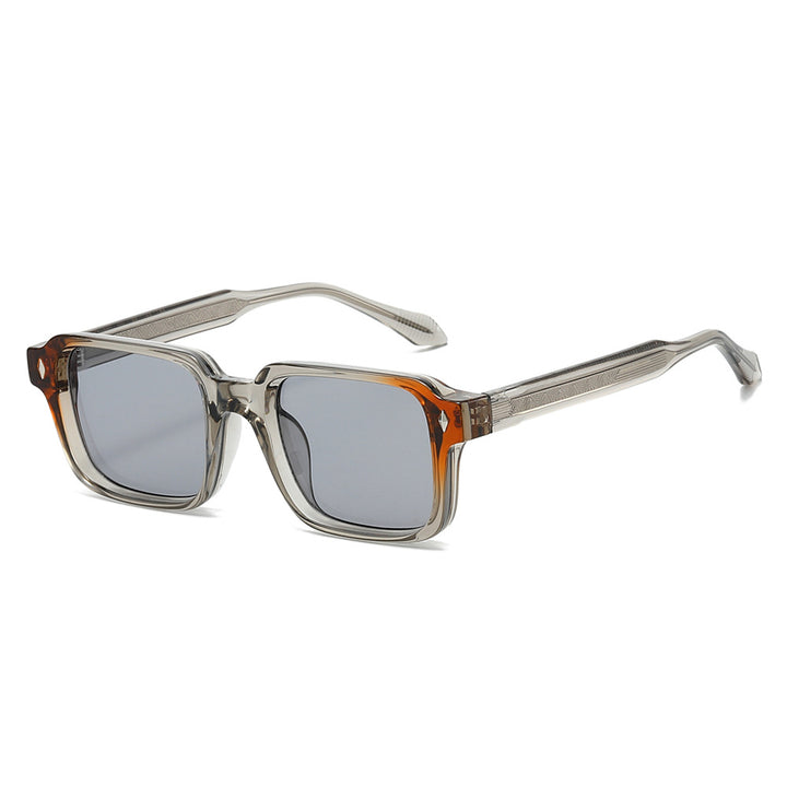 Dame solbrille i moderne kvadratisk design fra Luvikno