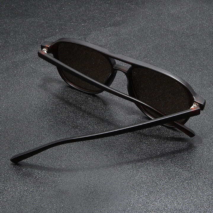 Dame designer solbrille med trendy havskilpadde ramme og UV-beskyttelse Luvikno