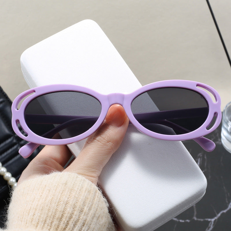 Damen modische solbrille med oval ramme og unikt design Luvikno