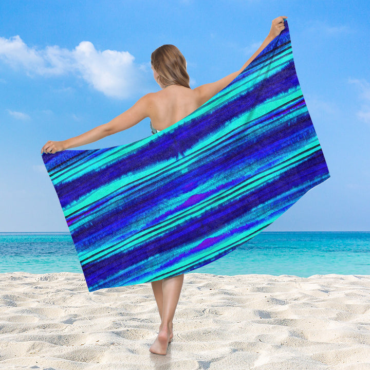Women's beach towel with vibrant palm motif Luvikno