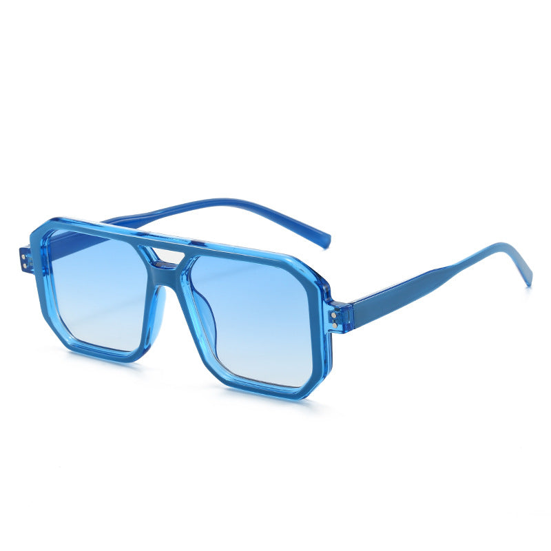 Dame moteriktig solbrille i moderne åttekantet design Luvikno
