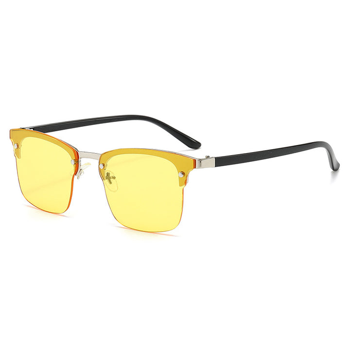 Dame moteriktig kvadratisk solbrille med robust ramme Luvikno