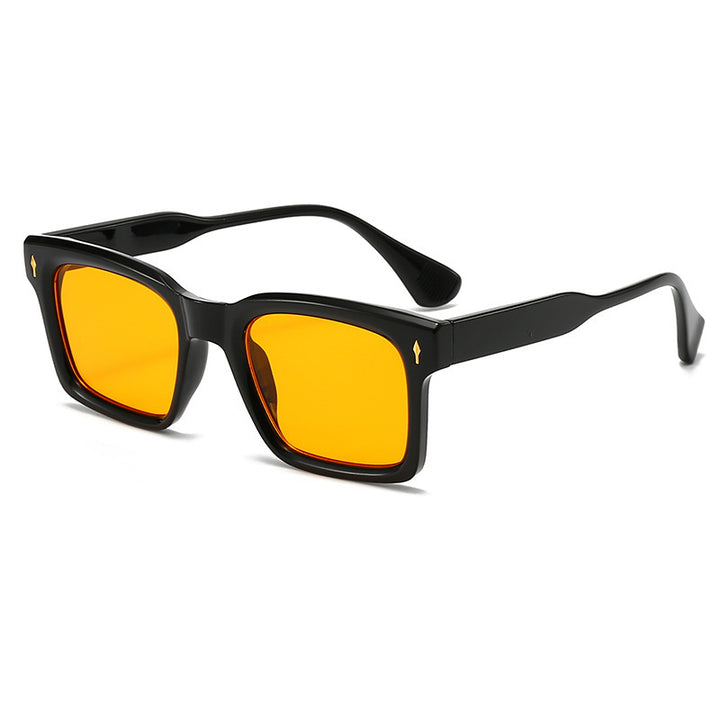 Dame Rektangulær Solbrille i elegant Skilpaddedesign Luvikno