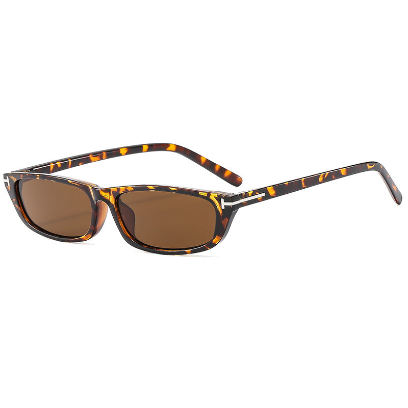 Dame moterik solbrille i iøynefallende retro-stil Luvikno