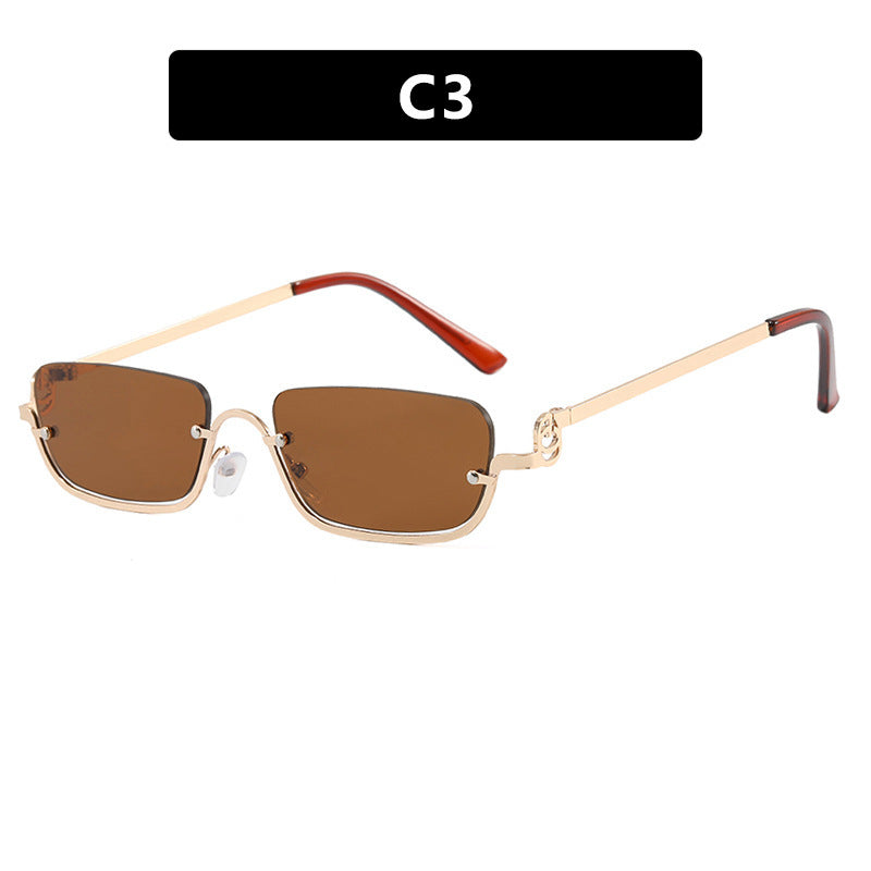 Dame firkantet solbrille med elegant metallramme Luvikno