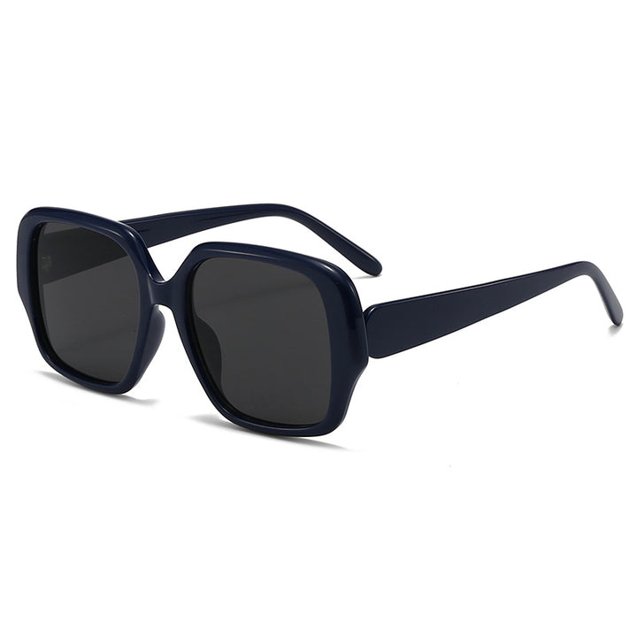 Dame moterisk kvadratisk solbrille med bred ramme Luvikno