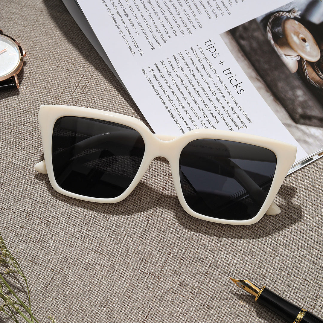Dame geometrisk solbrille med beskyttende UV-filter og stilfullt skilpadde-design Luvikno
