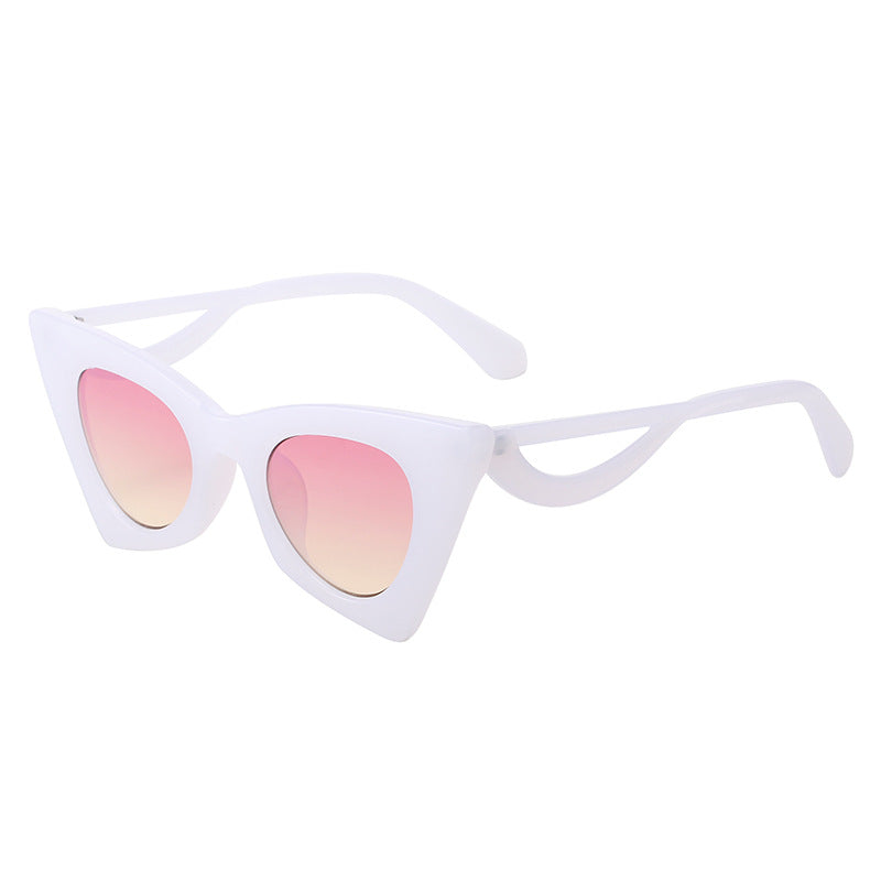 Dame Cat-Eye solbriller med elegante designelementer Luvikno
