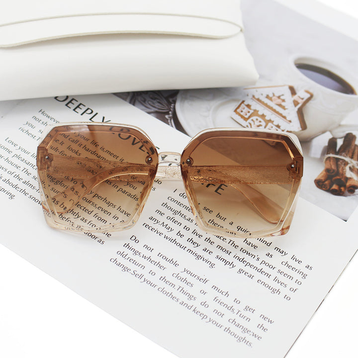 Dame Designer-solbrille i elegant hexagon-design Luvikno