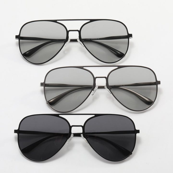 Dame pilot solbrille med UV-beskyttelse og elegant ramme Luvikno