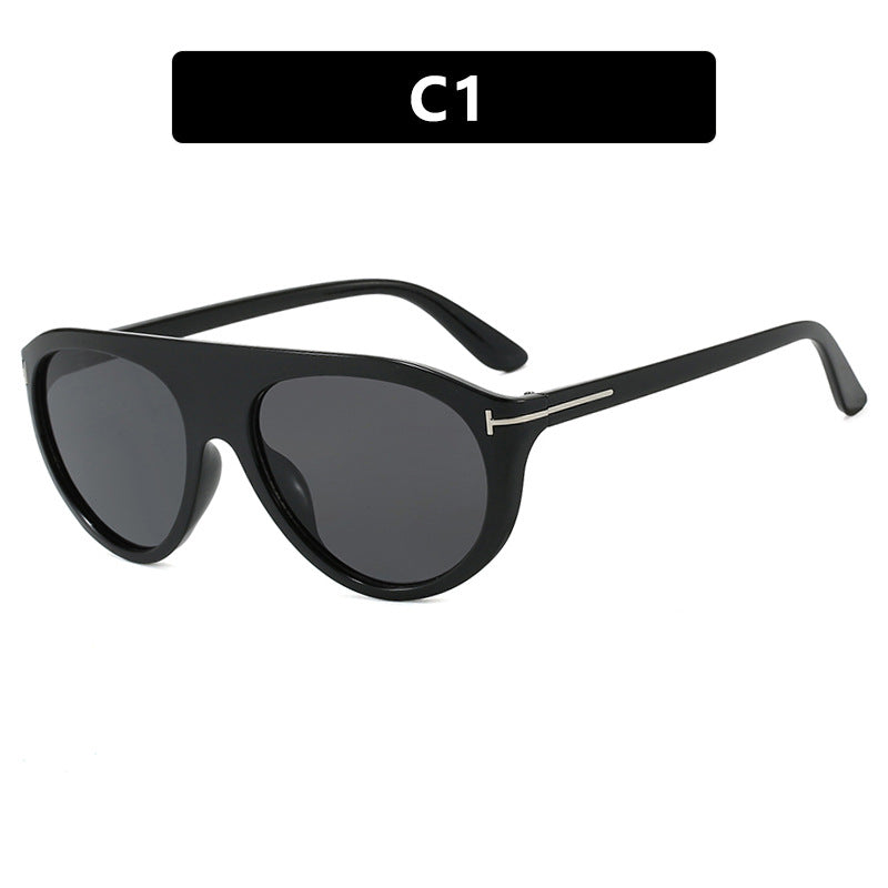 Damen Cat-Eye solbriller med beskyttende UV-filter og speilbelagte linser Luvikno