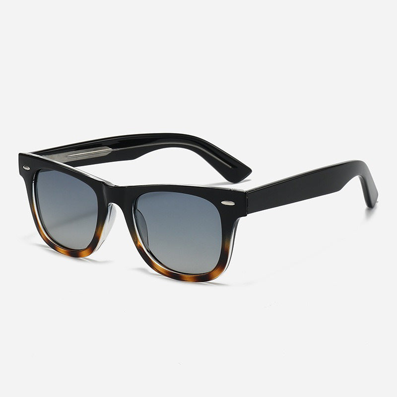 Dame klassisk solbrille med tidløst design Luvikno