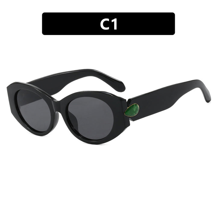 Dame elegant solbrille med stilige konturer Luvikno