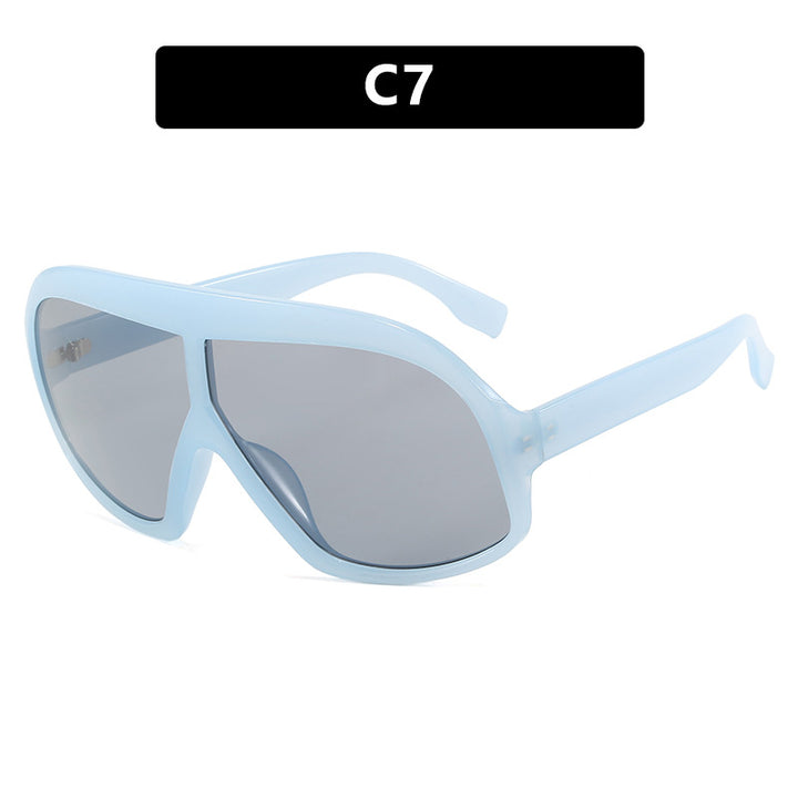 Dame moteriktig sports-solbrille i futuristisk design Luvikno