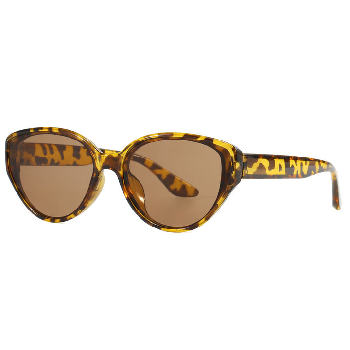 Dame Cat-Eye solbriller med moderne design Luvikno