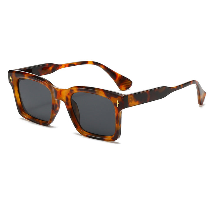 Dame Rektangulær Solbrille i elegant Skilpaddedesign Luvikno