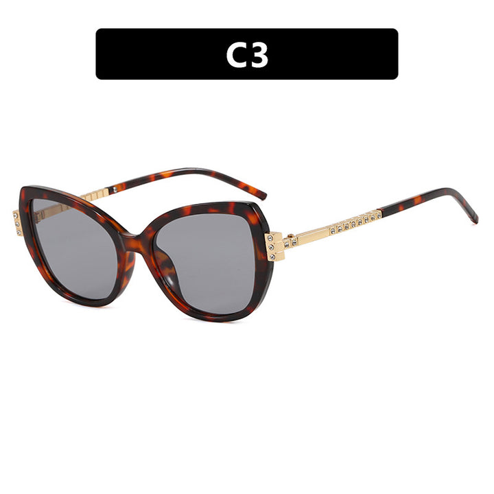 Dame oversized solbrille med beskyttende UV-filter og elegante aksenter Luvikno