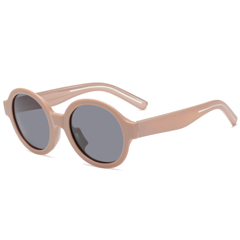 Dame moteriktig solbrille i stilfullt rundt design Luvikno