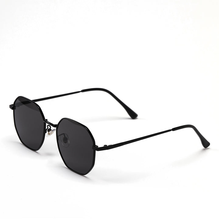 Dame moteriktig solbrille med oval ramme og polarisert glass Luvikno