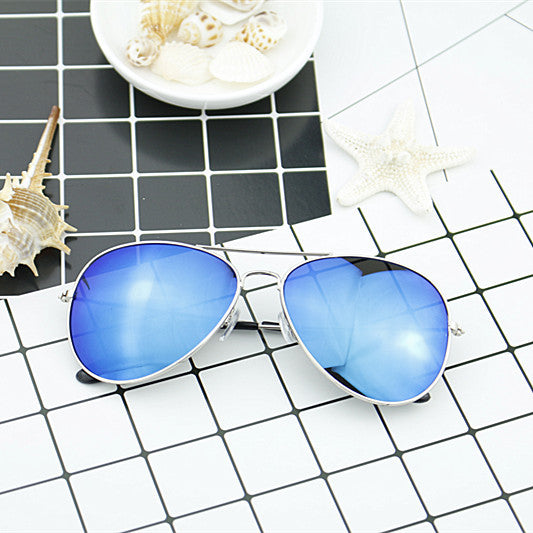 Damer moderne pilot-solbrille med fargegradient linse-design Luvikno