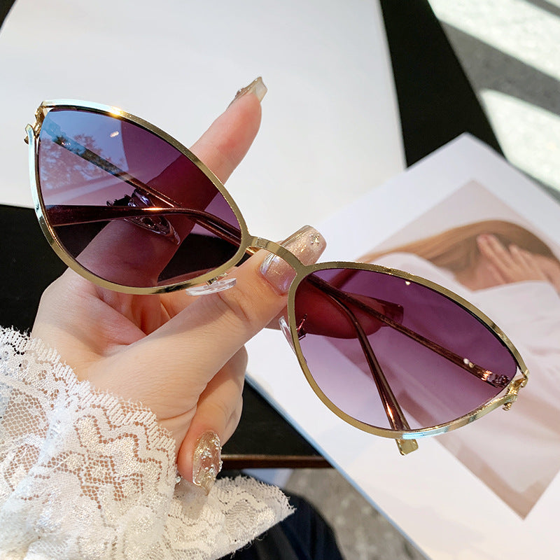 Dame Cat-Eye solbriller med elegant metallramme og UV-beskyttelse Luvikno