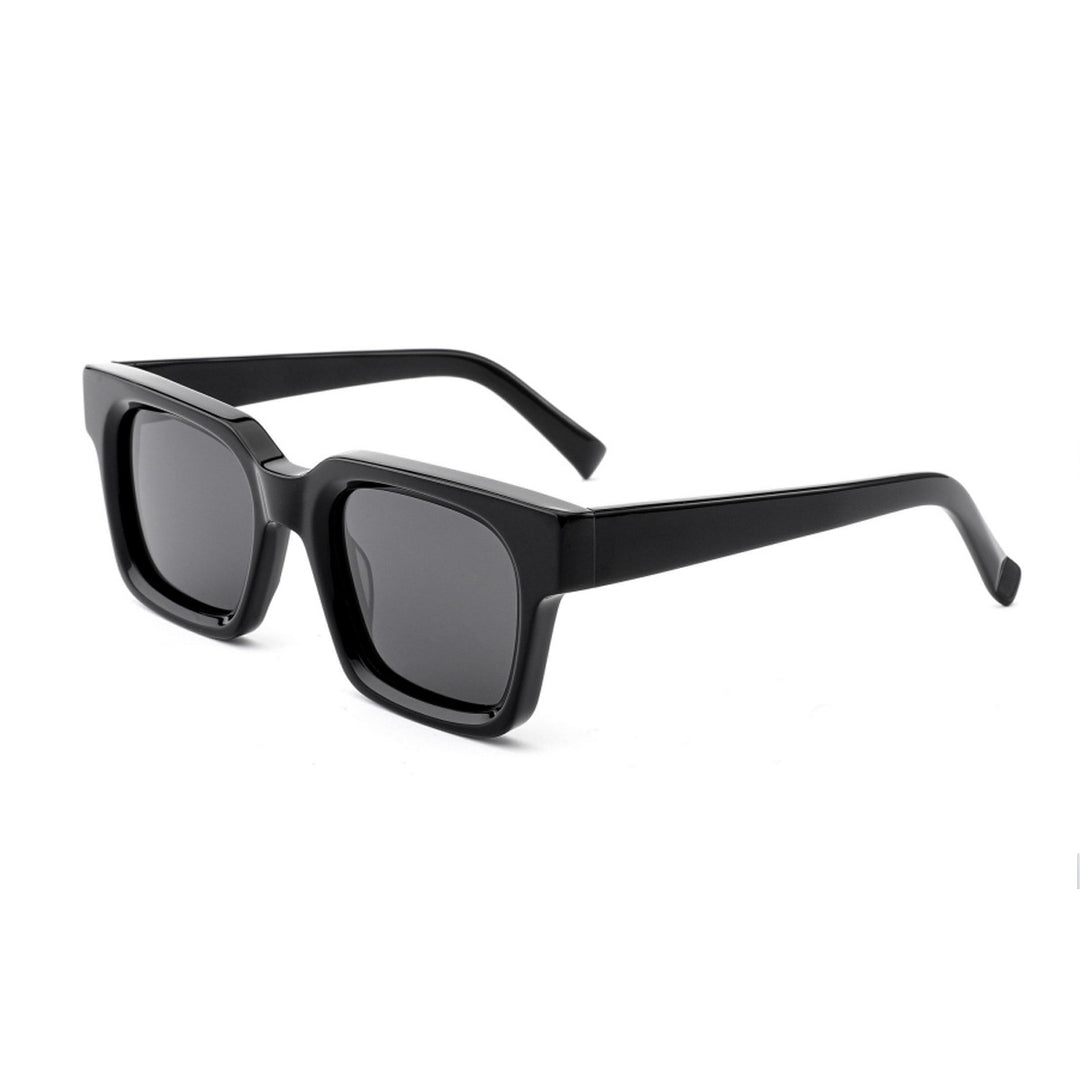 Dame moteriktig solbrille med markant geometrisk design og UV-beskyttelse Luvikno