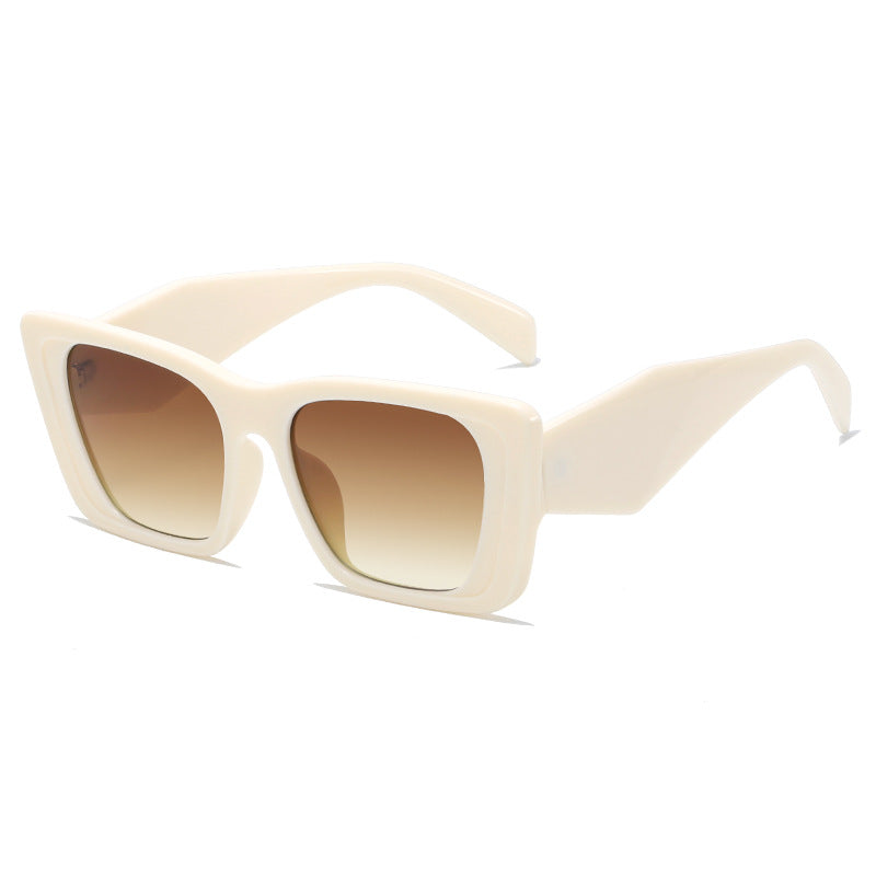 Dame moteriktig solbrille i avantgarde-stil Luvikno
