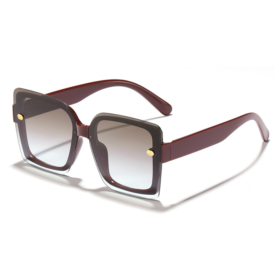 Dame moteriktig solbrille med kvadratisk design og høykvalitets ramme Luvikno