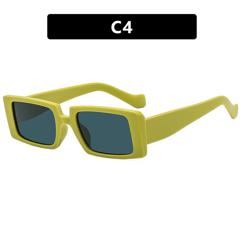 Dame moteriktig solbrille i attraktiv geometrisk design Luvikno