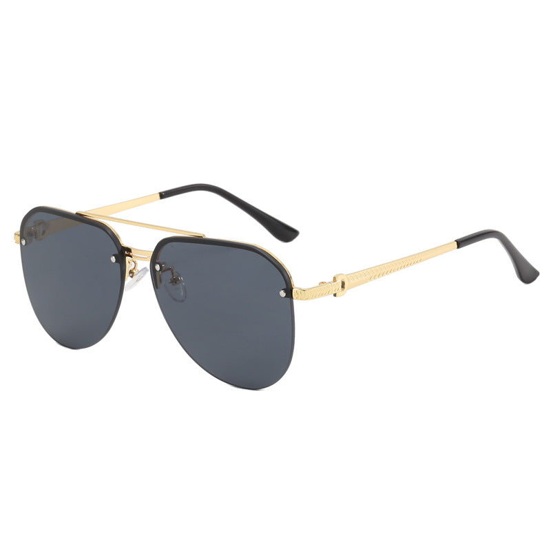 Damer elegant pilot solbrille med høy UV-beskyttelse og stilfull ramme Luvikno