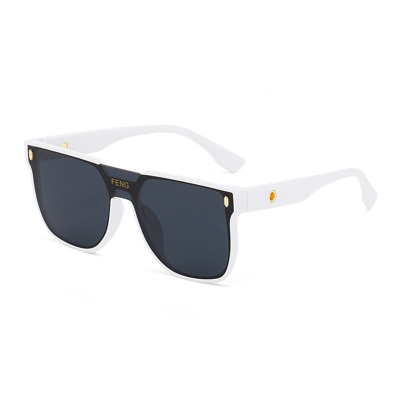 Damen moteriktig solbrille i trendy, geometrisk design Luvikno