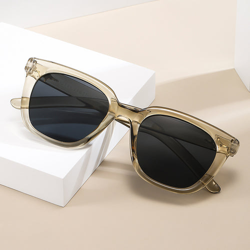 Dame moderne firkantet solbrille med stilfull ramme Luvikno