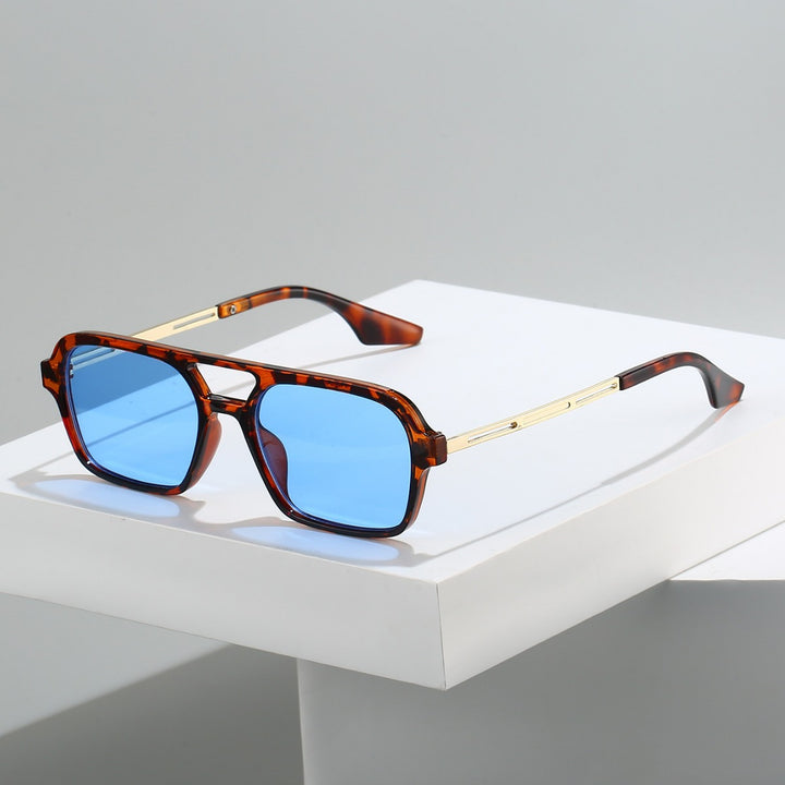 Dame Motetisk Solbrille i moderne design med polariserte glass Luvikno