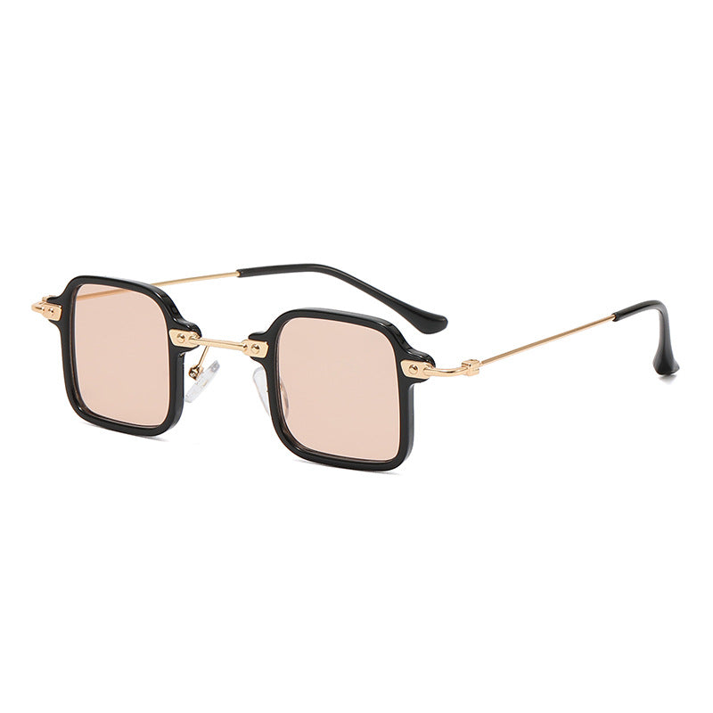 Dame geometrisk solbrille med stilfull metallramme Luvikno