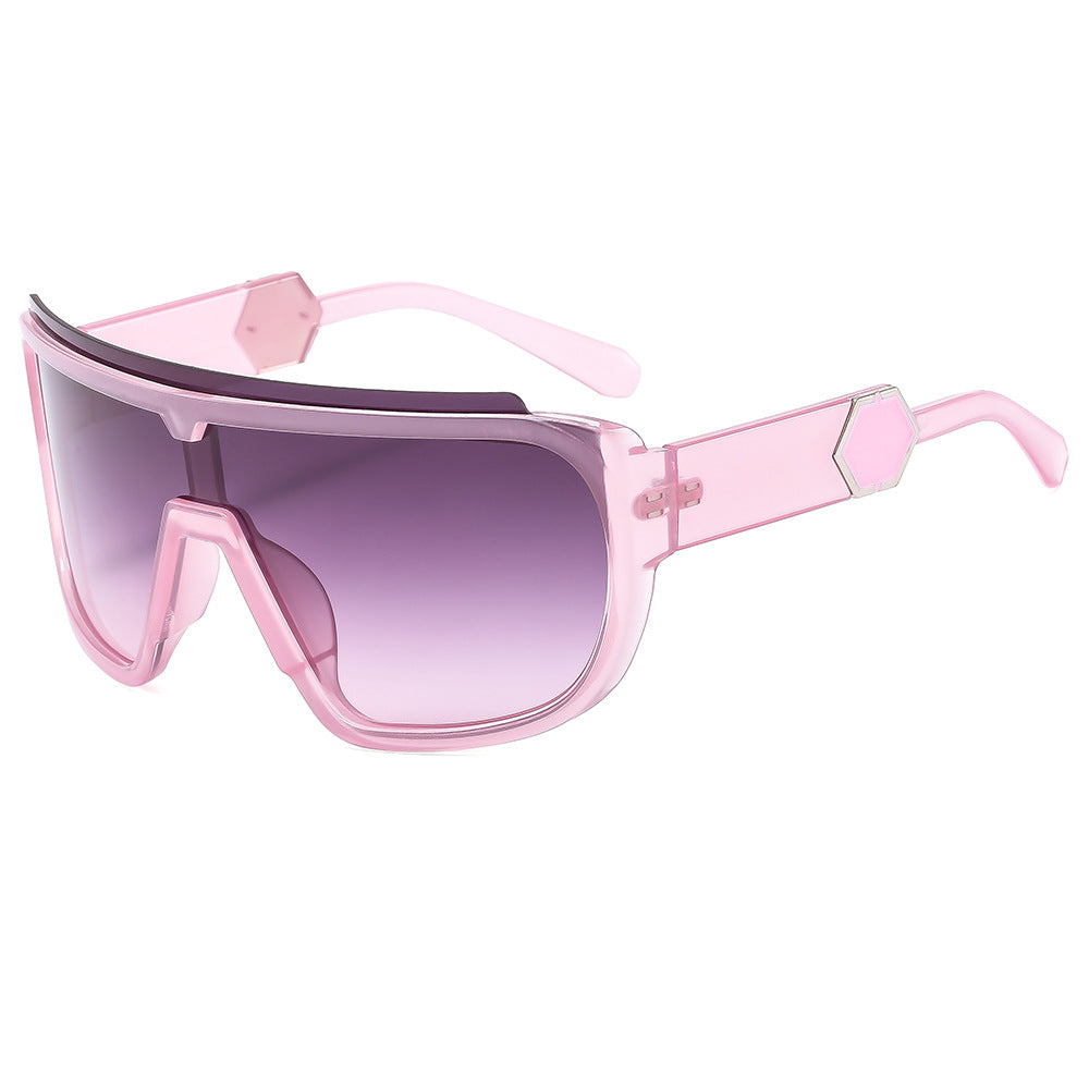 Dame sporty solbriller med futuristisk design og bred front Luvikno