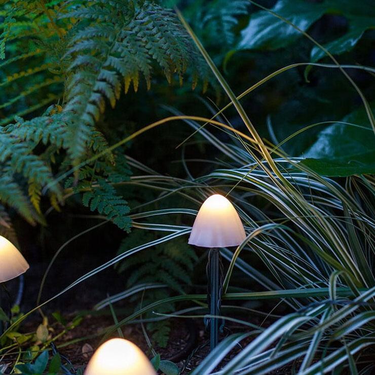 Samtidig Kreativ Plast Solenergi LED Sopplamper Lyskilder For Utendørs Terrasse | Luvikno