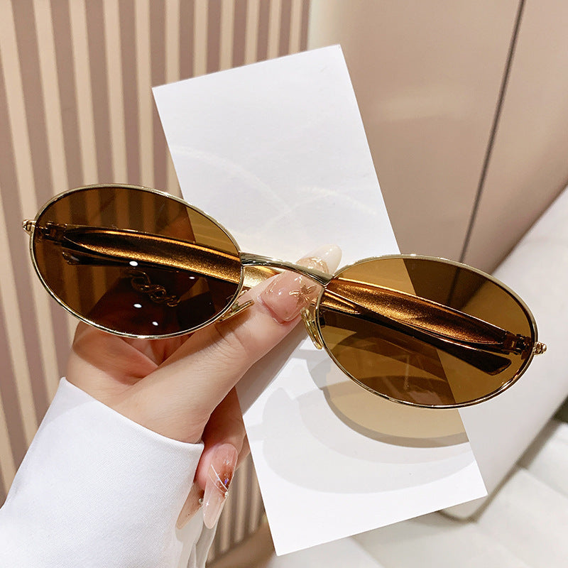 Dame moteriktig Oversized-solbrille med elegant design Luvikno