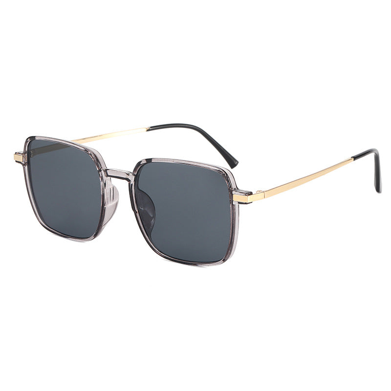 Dame moteriktig oversized solbrille med eksklusive metall-detaler Luvikno