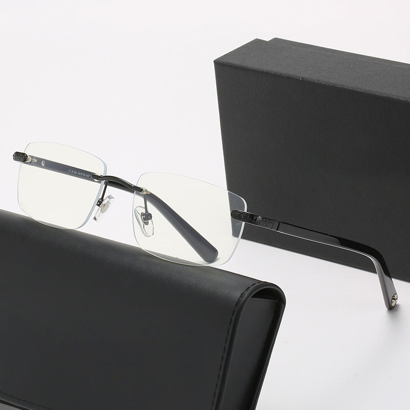 Damer stilige halvmontasje briller med komfortable nesepuder og elegant design Luvikno