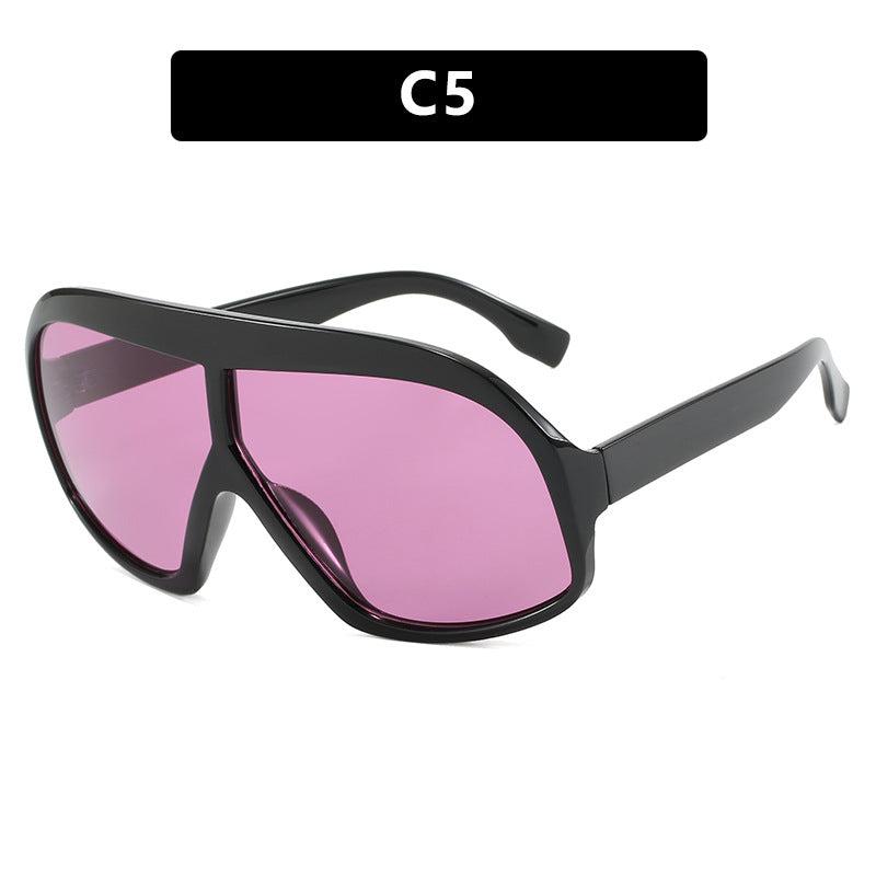 Dame moteriktig sports-solbrille i futuristisk design Luvikno