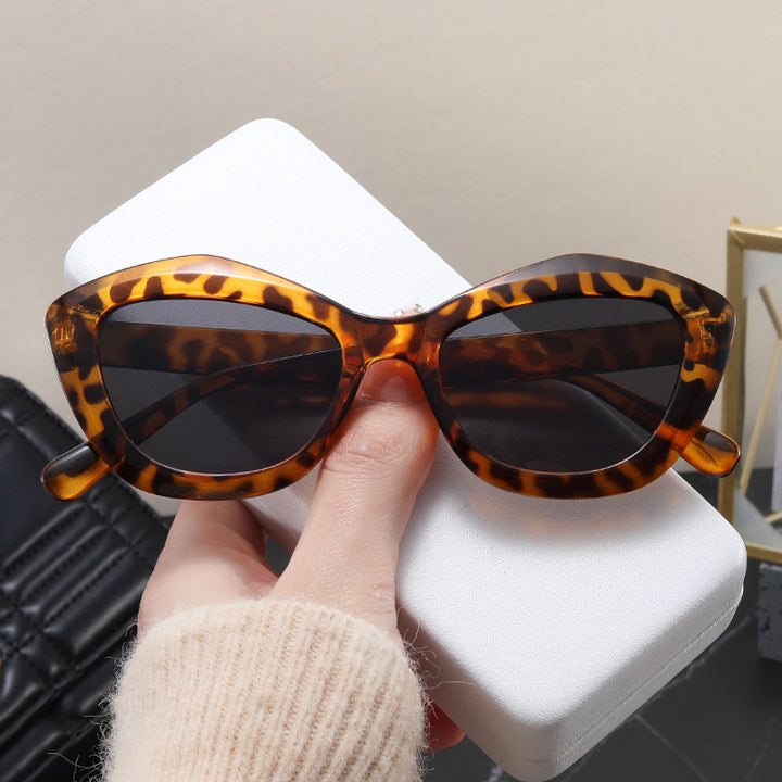 Dame Cat-Eye solbriller med stilmønster av leopard Luvikno