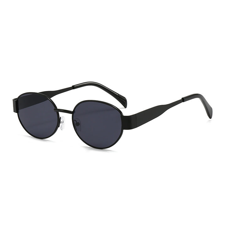 Dame moteriktig solbrille med elegant metallramme Luvikno