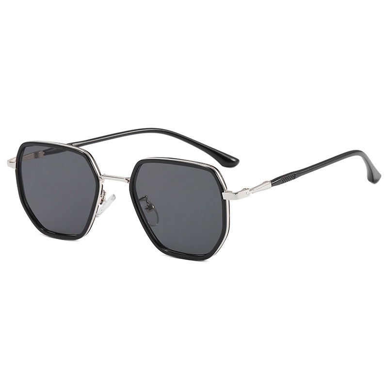 Dame geometrisk solbrille med elegant glassdesign Luvikno