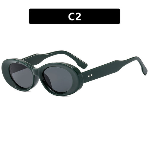 Dame moteriktig solbrille i elegant retrostil Luvikno