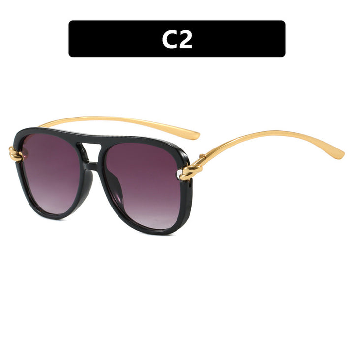 Dame sports solbrille med bred plastramme og UV-beskyttelse Luvikno