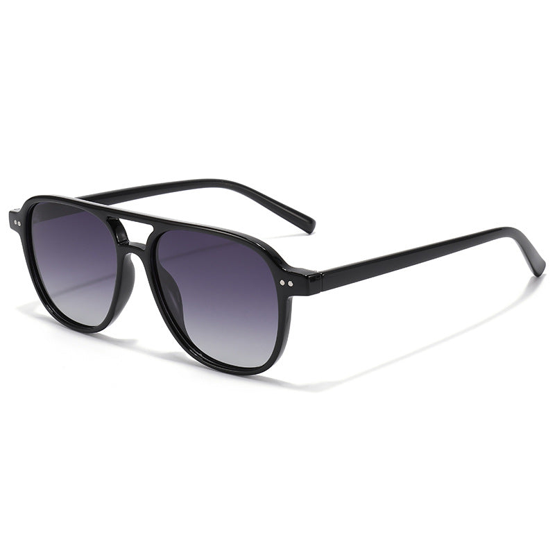 Dame designer solbrille med trendy havskilpadde ramme og UV-beskyttelse Luvikno