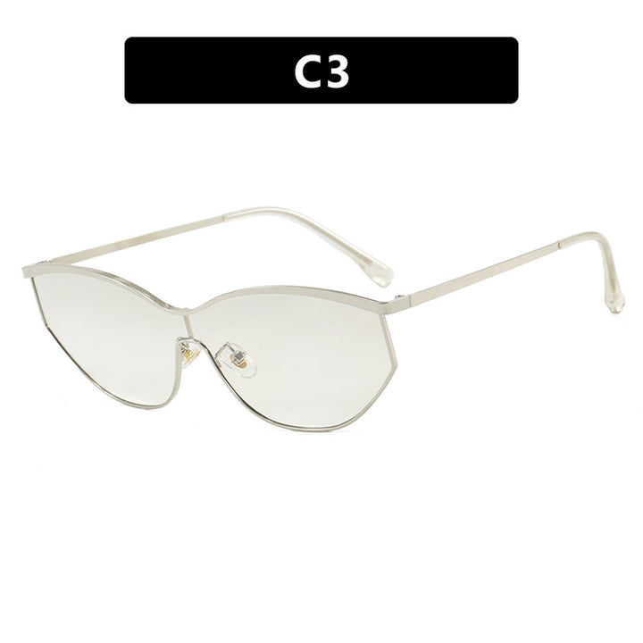 Dame Cat-Eye solbrille i moderne design med beskyttende UV-filter Luvikno
