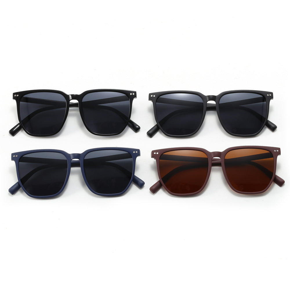 Dame moteriktig solbrille i klart design Luvikno
