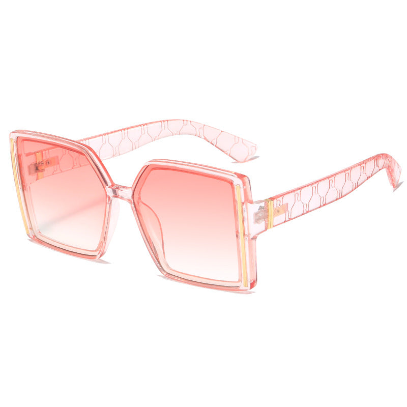 Damer fashionable solbriller i retro-inspirert design Luvikno